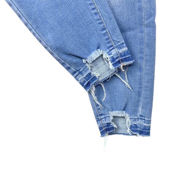 Mossimo High Rise Jegging Crop Jeans 6/28R Shark Bite Hem Light Wash - Picture 4 of 7